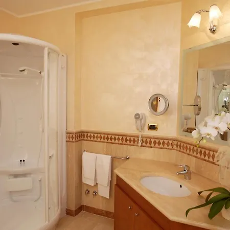 Boracay Hotel 3*