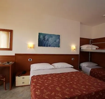 Hotel Boracay 3*